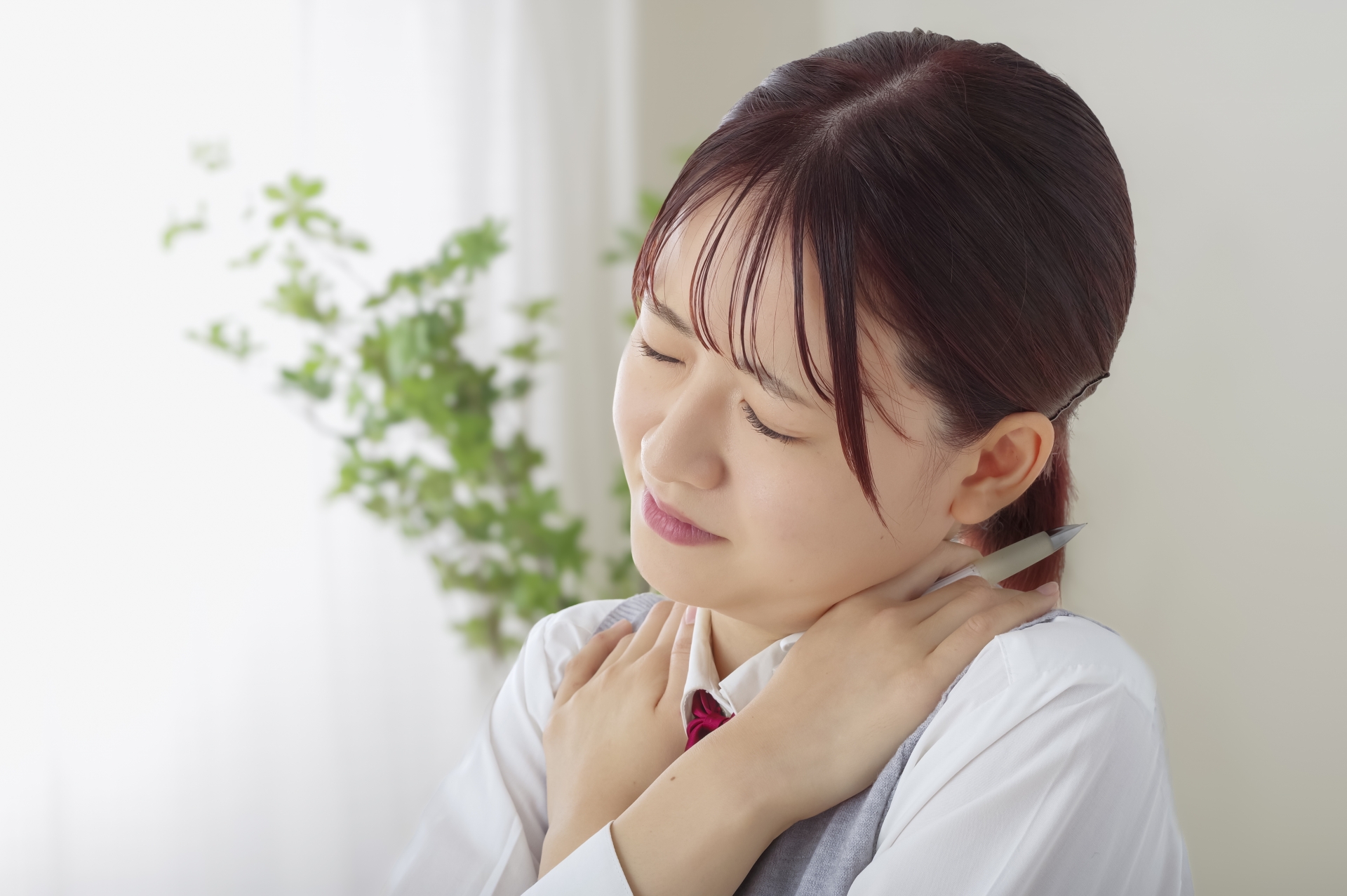 胃腸の不調や便秘も肩こりの原因に